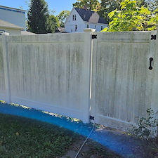 Vinyl-Fence-Wash-in-Walden-NY 1